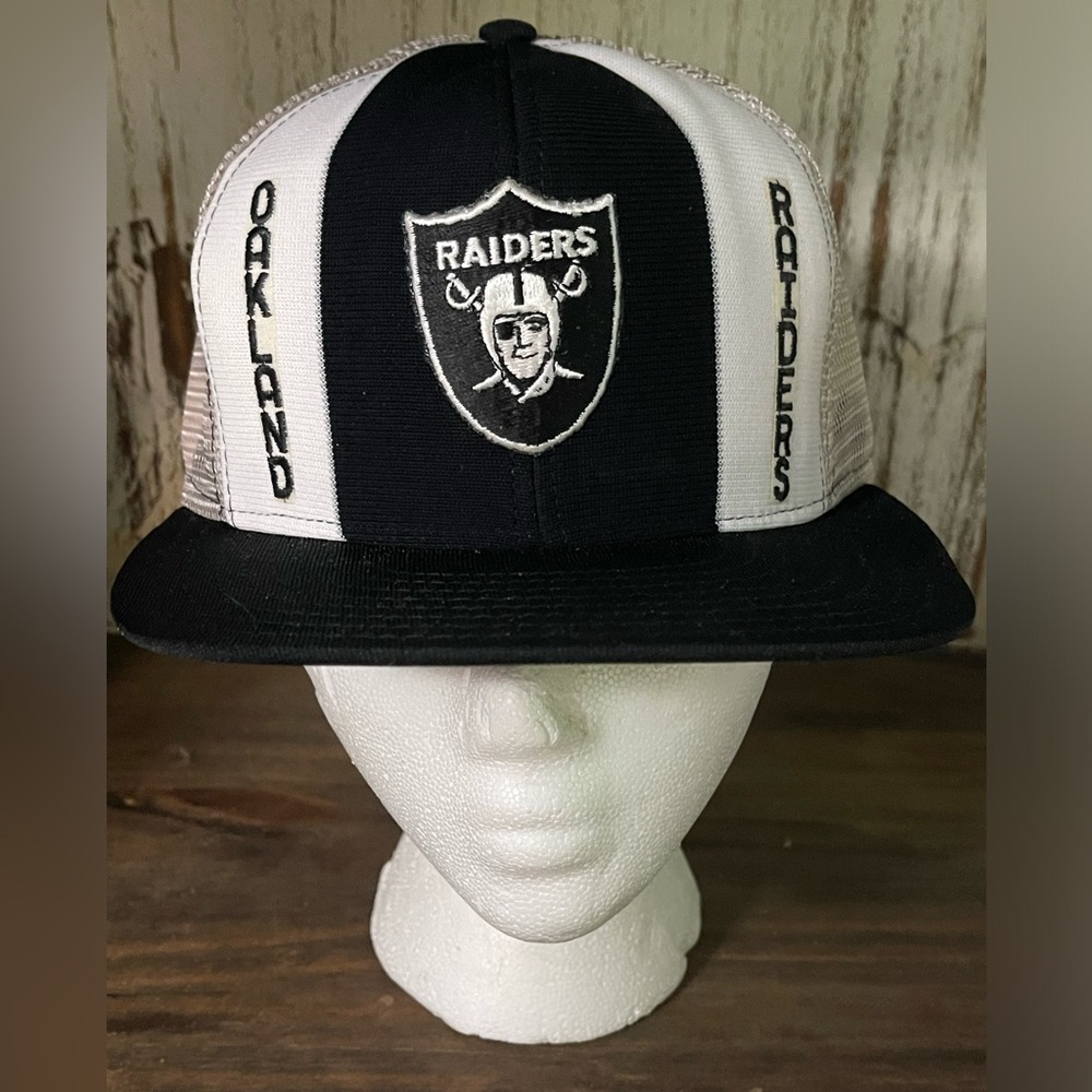 Vintage AJD Label - OAKLAND RAIDERS (Snap Back Adjustable) Mesh Cap